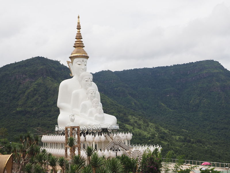 Wat Pha Sorn Kaew